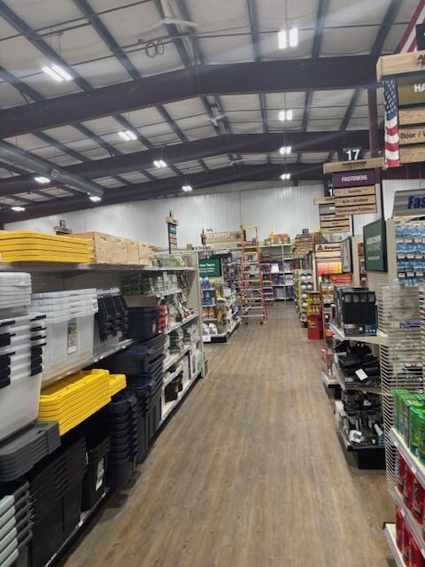 400 Narragansett Trail