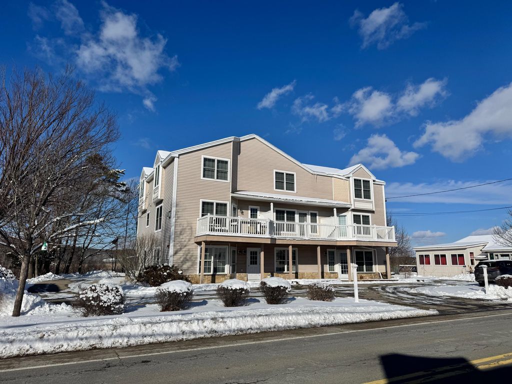 Photo of 106 E Grand Avenue #3, Old Orchard Beach, ME 04064 (MLS # 1649728)