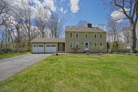 Photo of 5 Wavecrest Circle, York, ME 03909 (MLS # 1662217)