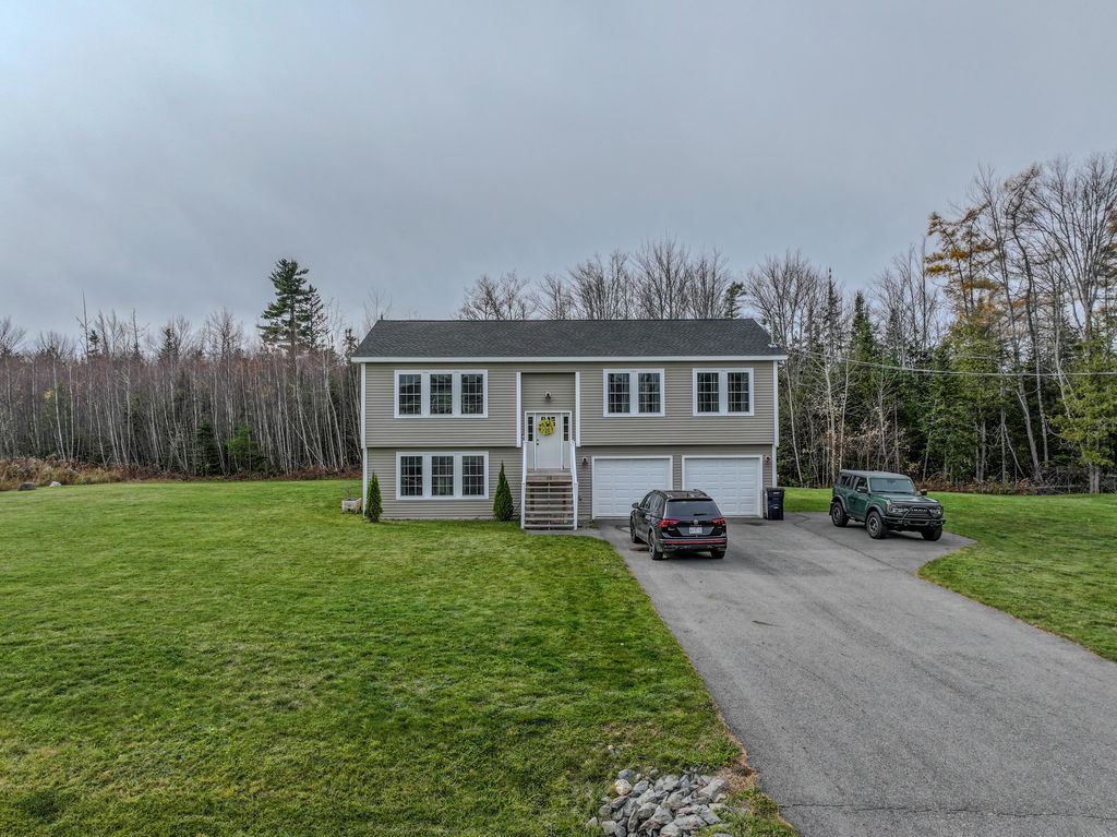 Photo of 19 Magnolia Hill Road, Bangor, ME 04401 (MLS # 1660564)