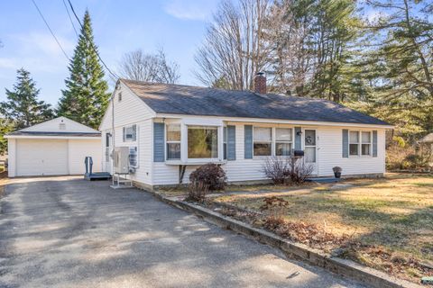 Photo of 43 Hennessey Avenue, Brunswick, ME 04011 (MLS # 1657438)