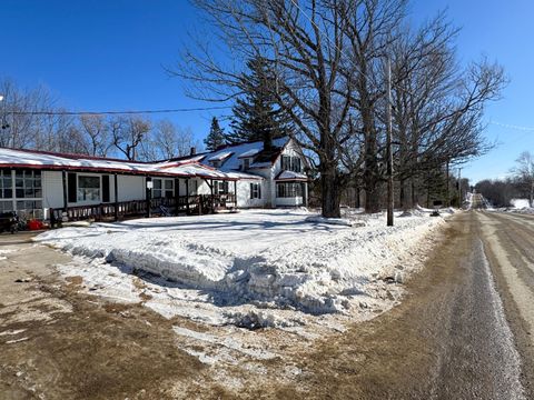 Photo of 124 Thomas Hill Road, Lee, ME 04455 (MLS # 1652036)