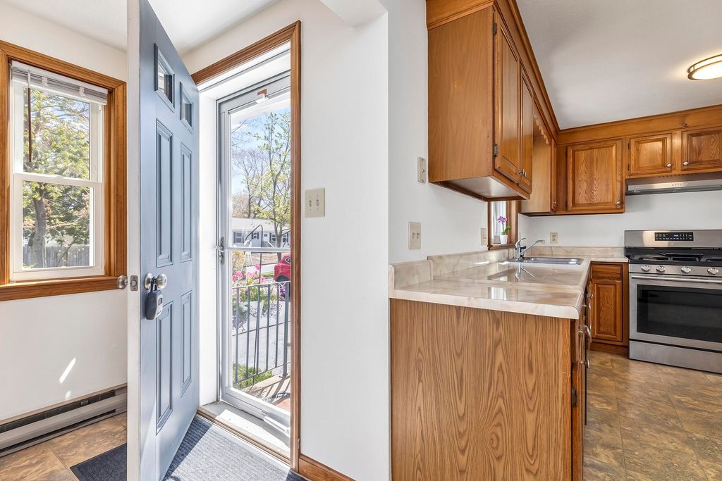 Photo of 21 Valley Street #8, South Portland, ME 04106 (MLS # 1661911)