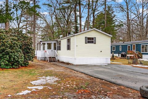 Photo of 15 Valerie Avenue, Brunswick, ME 04011 (MLS # 1655845)