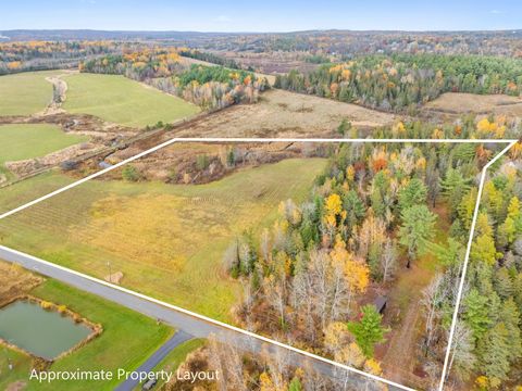 Photo of 18 Rowell Road, Holden, ME 04429 (MLS # 1641777) Photo of 18 Rowell Road, Holden, ME 04429 (MLS # 1641777)