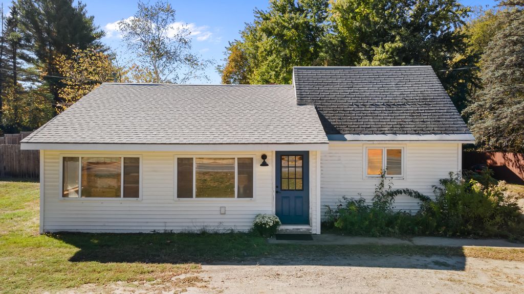 Photo of 490 Fairbanks Road, Farmington, ME 04938 (MLS # 1657787)