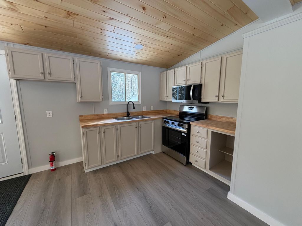 Photo of 84 Willow Lane, Wiscasset, ME 04578 (MLS # 1650162)
