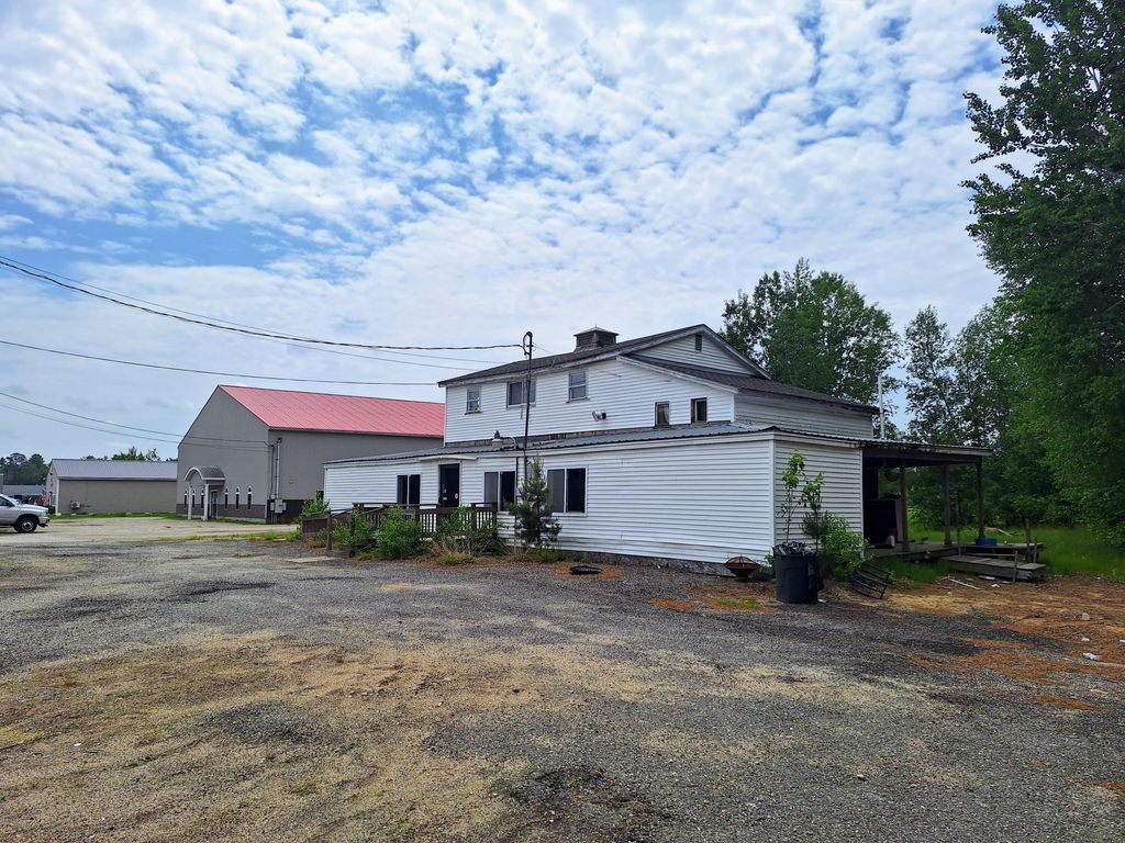 Photo of 732 Main Street, Oxford, ME 04270 (MLS # 1636121)