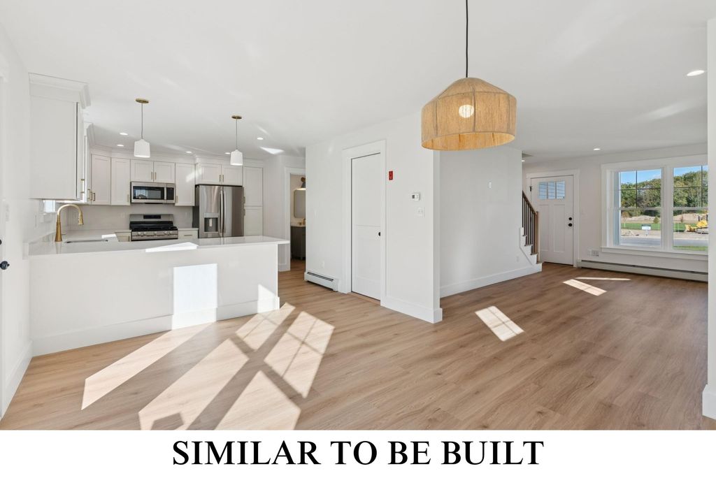 Photo of 10 Feldspar Lane #28, Cumberland, ME 04021 (MLS # 1658172)