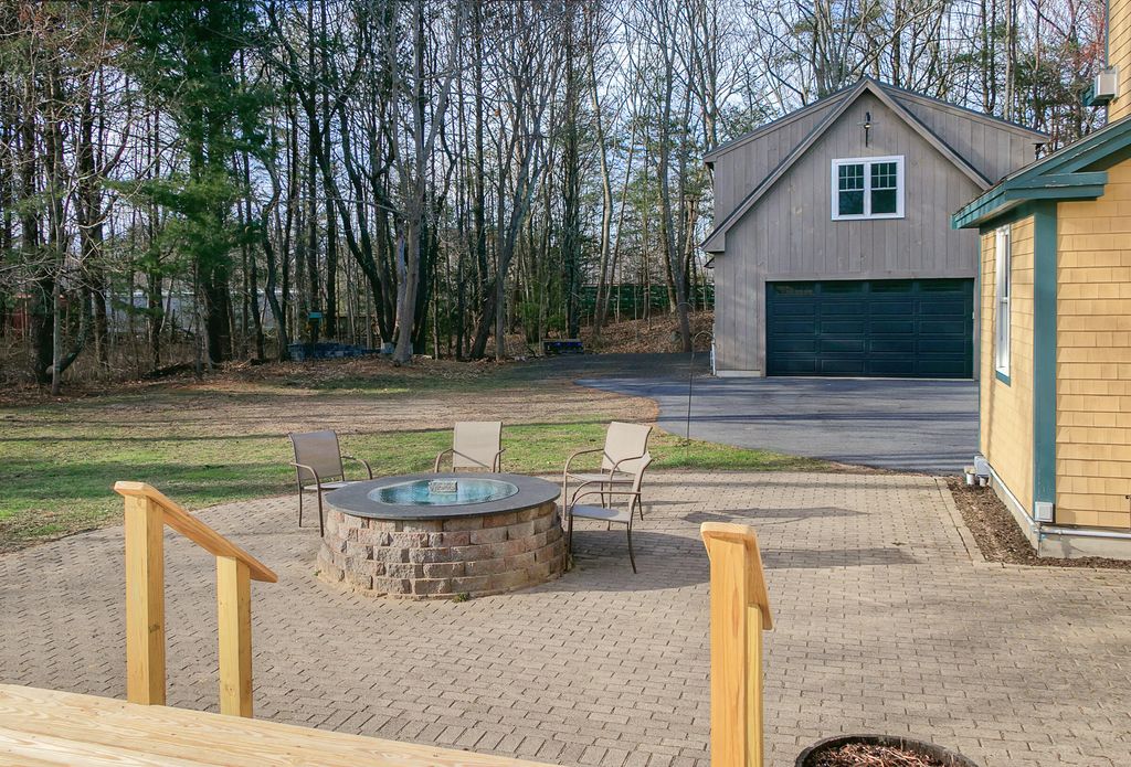 Photo of 417 Sanford Road, Wells, ME 04090 (MLS # 1659554)