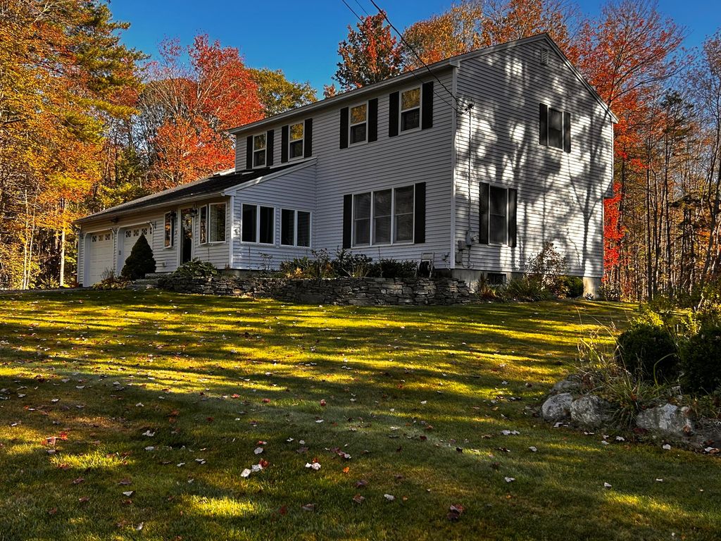 Photo of 31 Tarratine Drive, Brunswick, ME 04011 (MLS # 1640029)