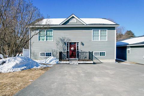 Photo of 1176 Kenduskeag Avenue, Bangor, ME 04401 (MLS # 1652825)