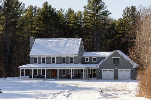 Photo of 23 Quarterhorse Drive, Bridgton, ME 04009 (MLS # 1646964)