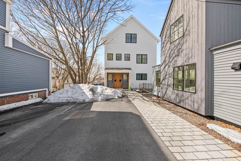 Photo of 34 Hammond Street #C, Portland, ME 04101 (MLS # 1653872)