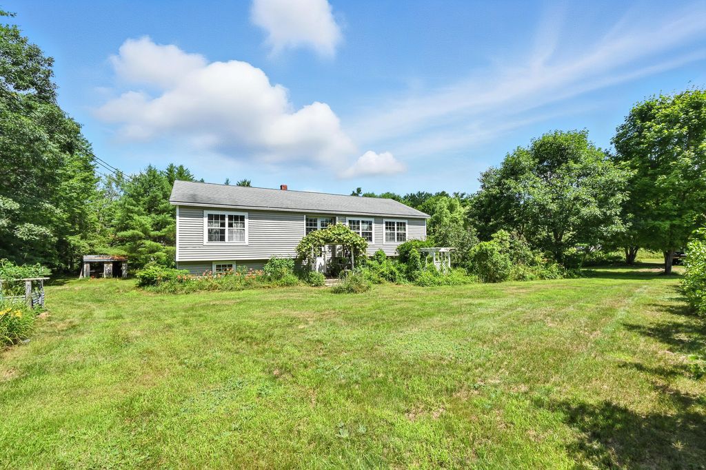 Photo of 27 Mountain View Road, Leeds, ME 04263 (MLS # 1631626)
