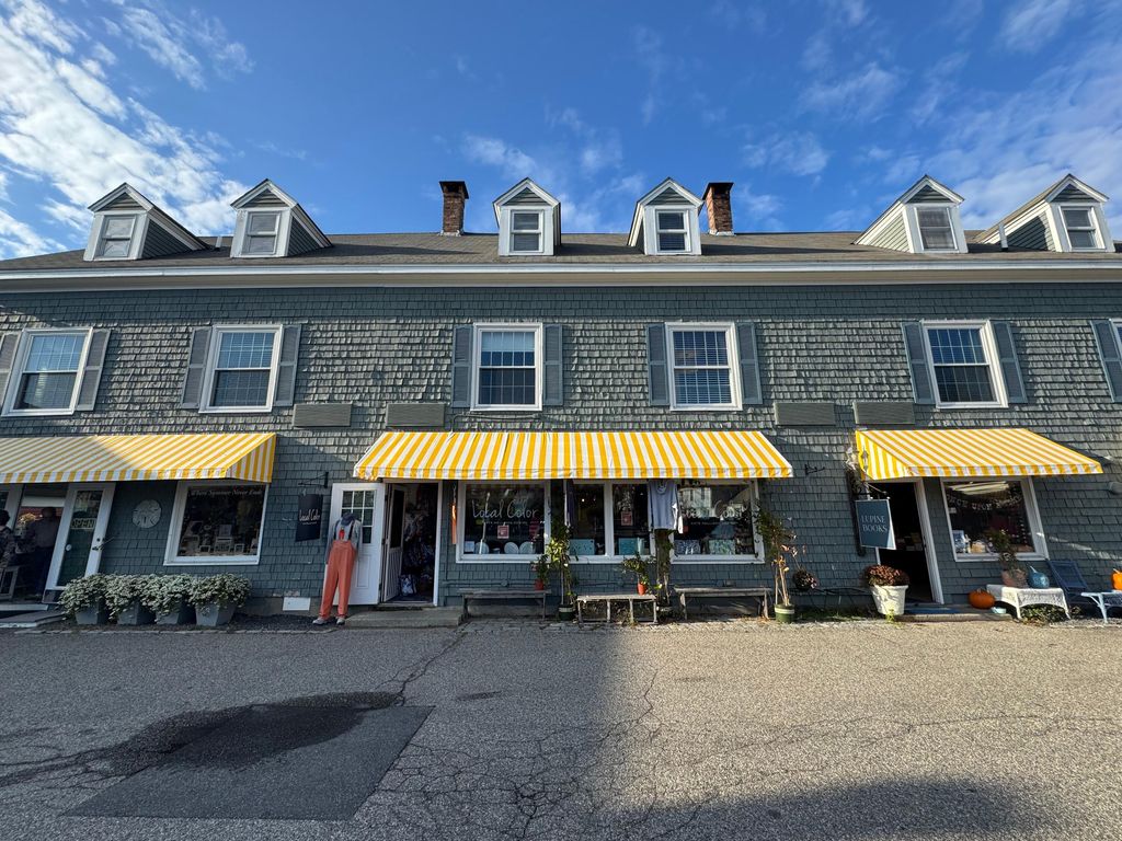 Photo of 30 Dock Square, Kennebunkport, ME 04046 (MLS # 1637913)