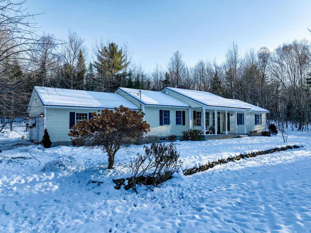Photo of 107 Mount Vista Drive, Sidney, ME 04330 (MLS # 1648637)