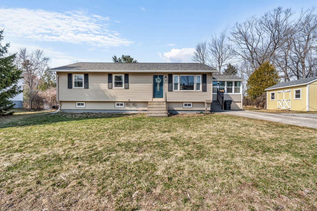 Photo of 66 Lucille Street, Auburn, ME 04210 (MLS # 1657931)