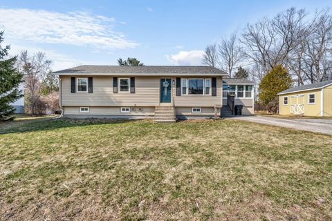 Photo of 66 Lucille Street, Auburn, ME 04210 (MLS # 1657931)