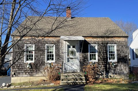 Photo of 428 Allen Avenue, Portland, ME 04103 (MLS # 1646119)
