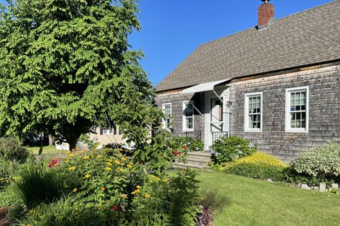 Photo of 428 Allen Avenue, Portland, ME 04103 (MLS # 1646119)