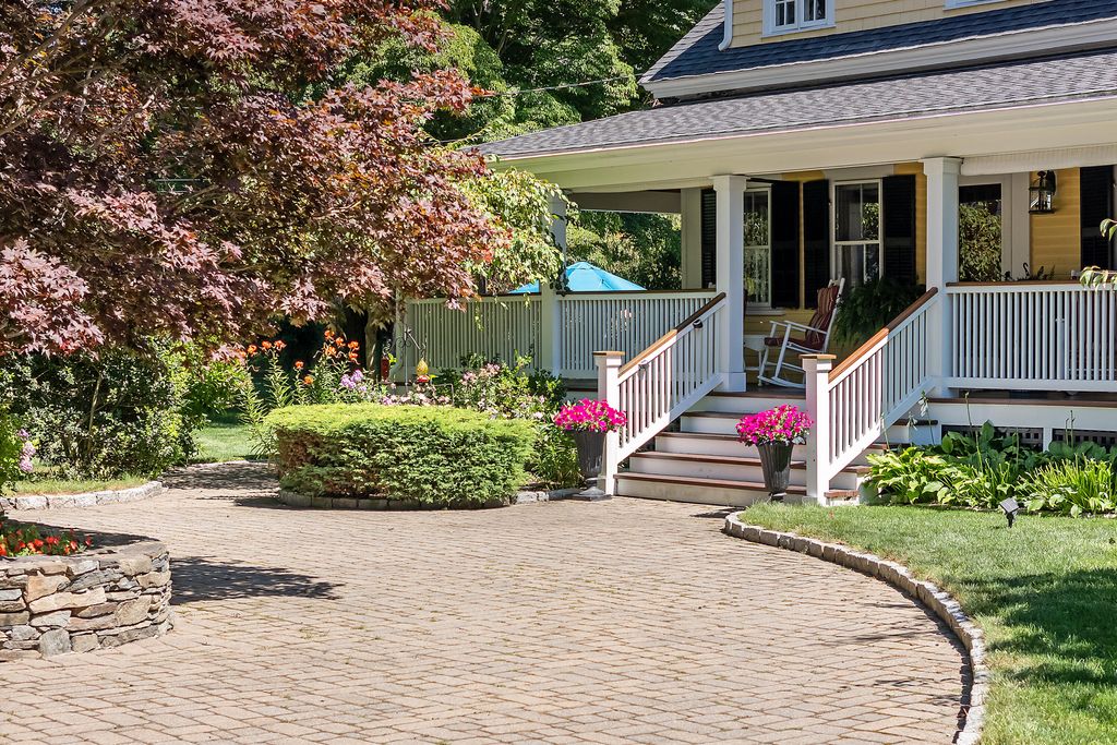 Photo of 3 Sentry Hill Road, York, ME 03909 (MLS # 1641706)