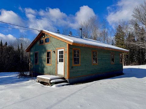 Photo of 12 Ruby Way, Kingfield, ME 04097 (MLS # 1644668)