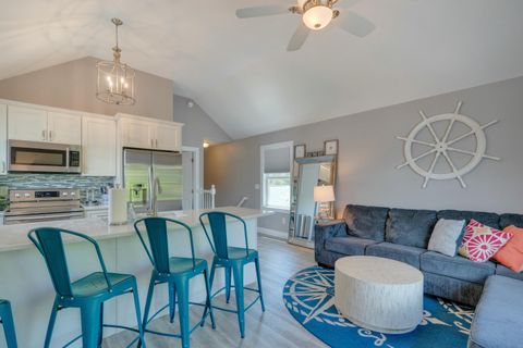 129 W West Grand Avenue, Old Orchard Beach, ME 04064 - MLS#: 1617928