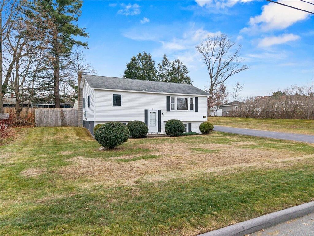 Photo of 4 Debbie Avenue, Biddeford, ME 04005 (MLS # 1644503)