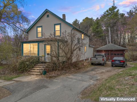 Photo of 24 Park Avenue, Auburn, ME 04210 (MLS # 1660310)