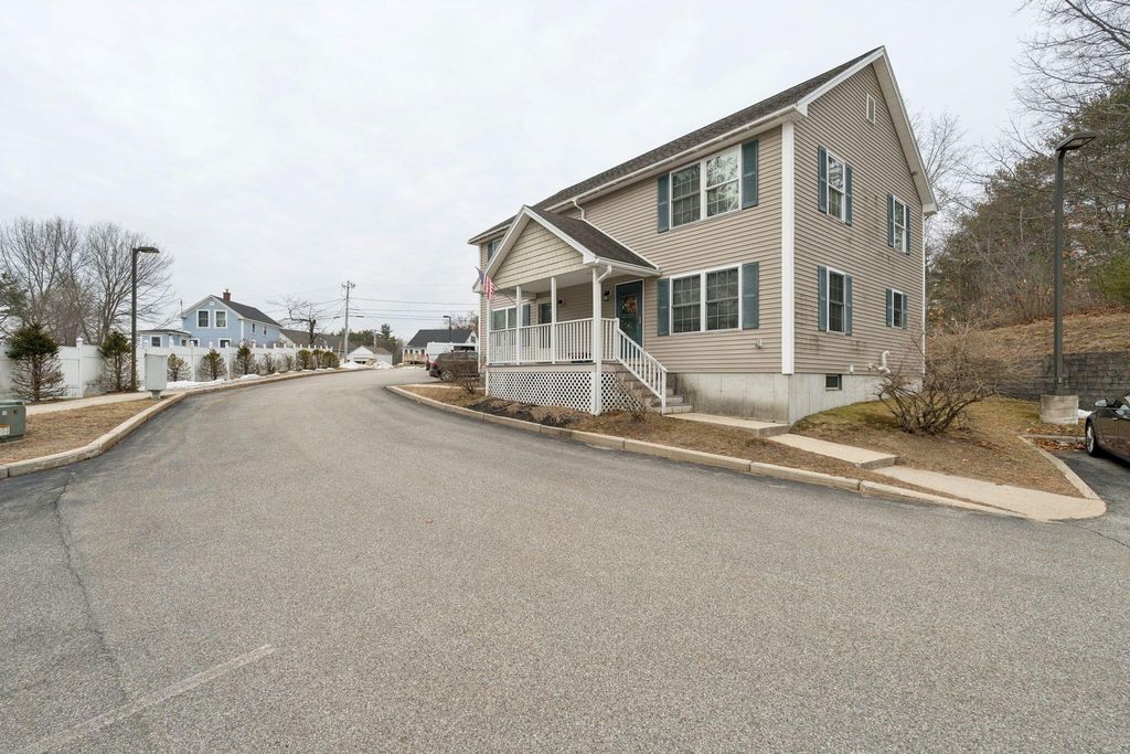 Photo of 6B Meadow View Drive #B, Sanford, ME 04073 (MLS # 1654746)