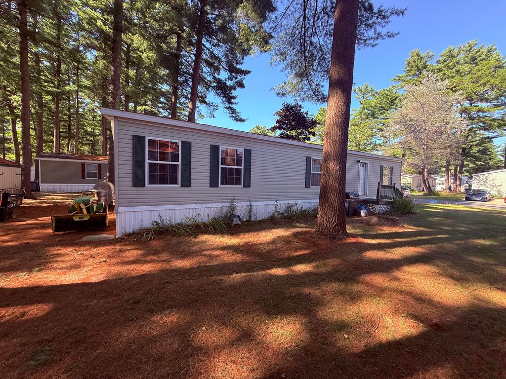 Photo of 31 Franklin Parkway, Brunswick, ME 04011 (MLS # 1652258)