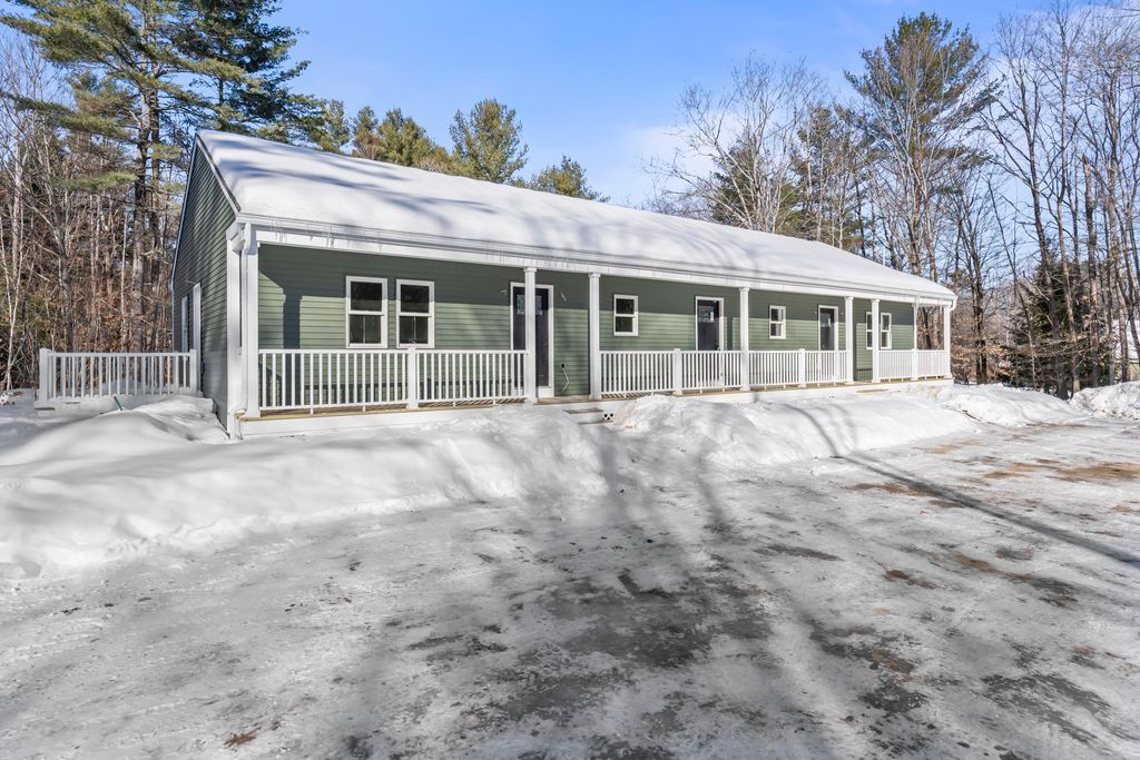 Photo of 9 Raspberry Hill Road, Mechanic Falls, ME 04256 (MLS # 1656367)