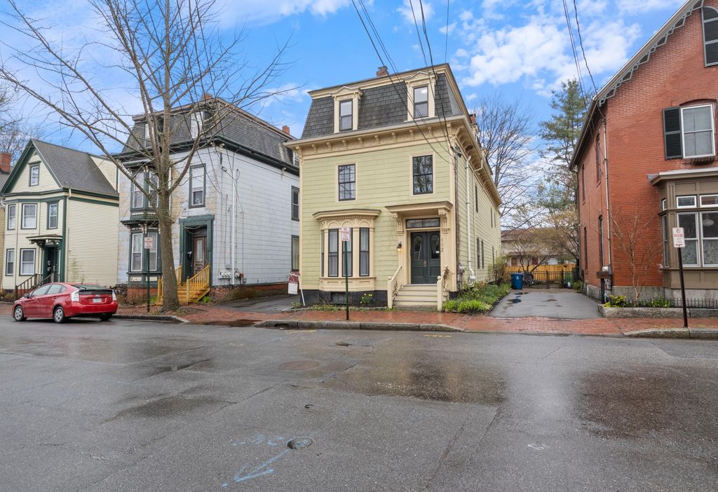 Photo of 112 Clark Street #3, Portland, ME 04102 (MLS # 1660697)