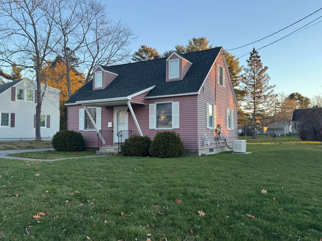 Photo of 29 Jefferson Street, Brewer, ME 04412 (MLS # 1645840)