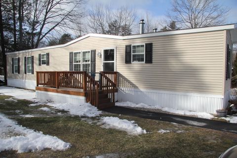 Photo of 2 Wilson Drive, Old Orchard Beach, ME 04064 (MLS # 1647367)