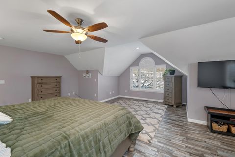 Photo of 19 Alder Creek Lane, Rochester, NH 03868 (MLS # 1652057)