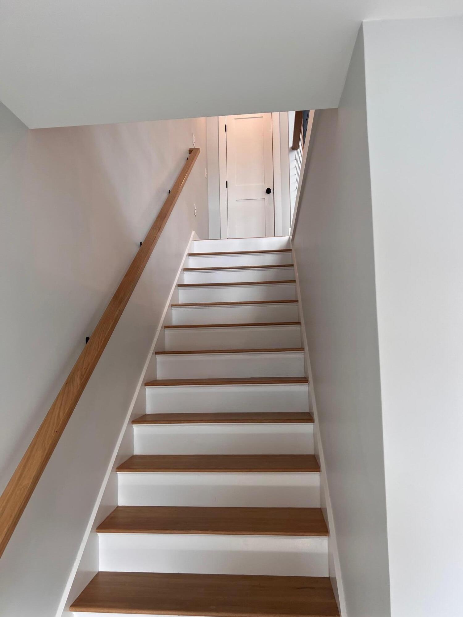 1 Overlook Drive 4