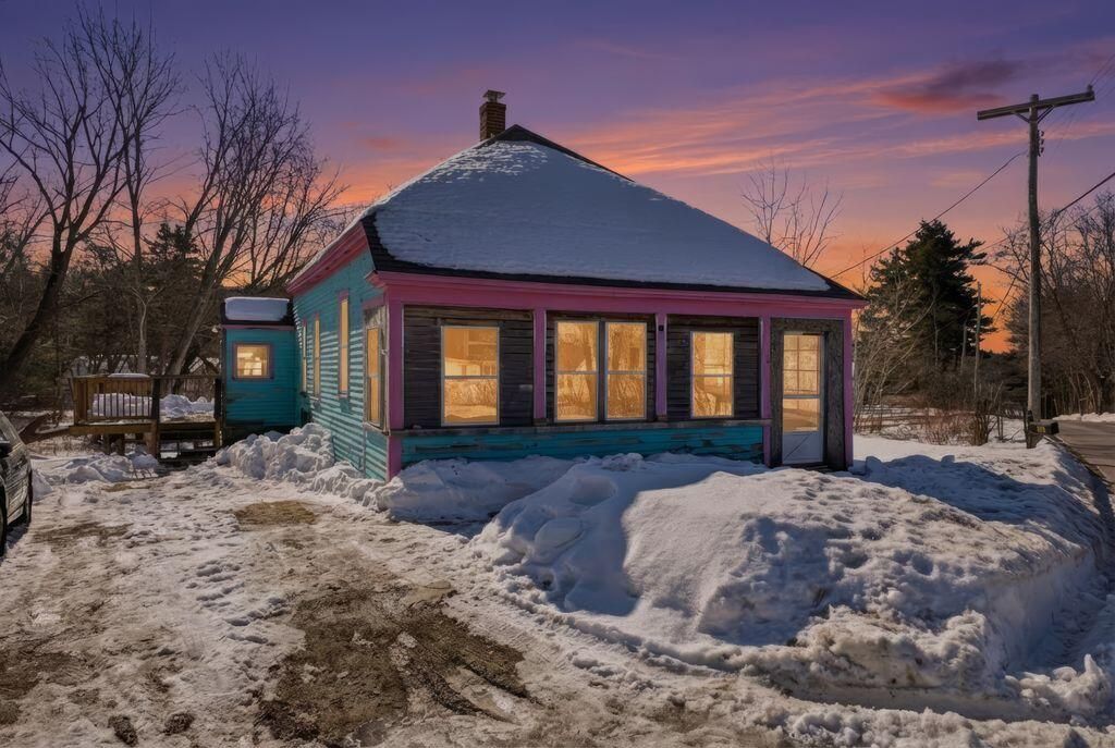 Photo of 16 Witchtrot Road, South Berwick, ME 03908 (MLS # 1652614)