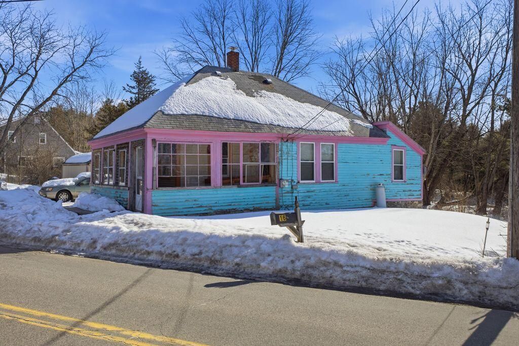 Photo of 16 Witchtrot Road, South Berwick, ME 03908 (MLS # 1652614)