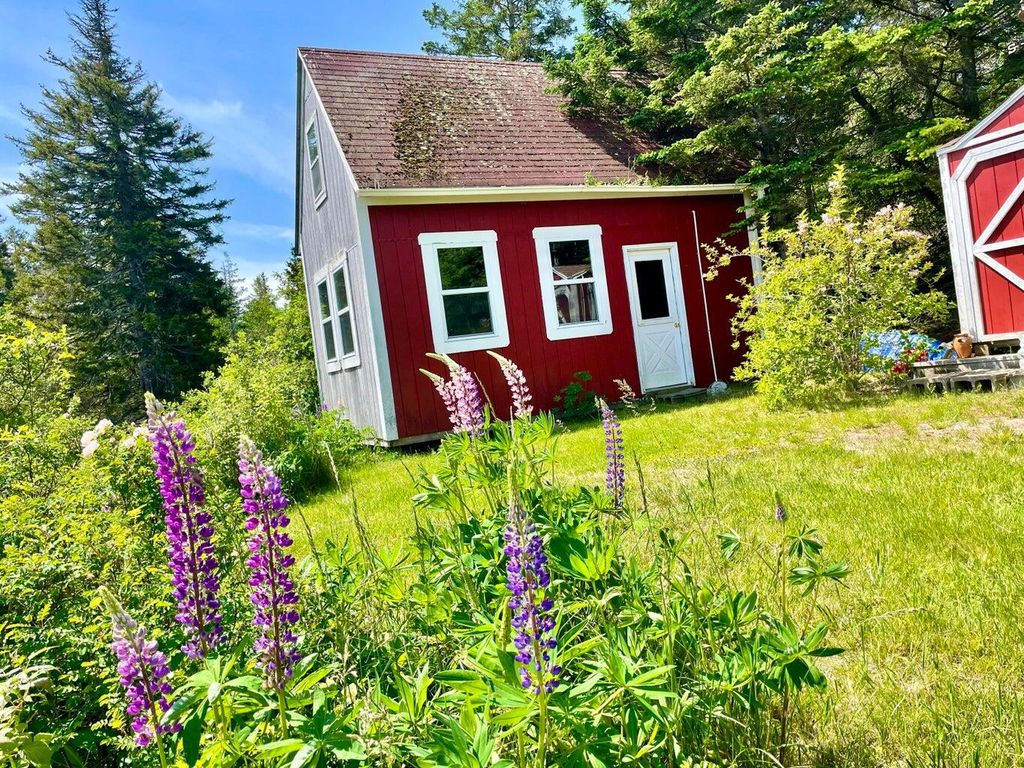 Photo of 210 Old Harbor Road, Vinalhaven, ME 04863 (MLS # 1656966)