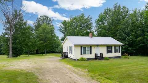 Photo of 604 Ryerson Hill Road, Paris, ME 04281 (MLS # 1630754)