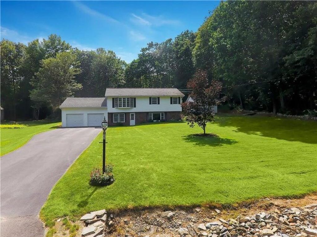 Photo of 23 Tilbury Park, Gardiner, ME 04345 (MLS # 1643306)