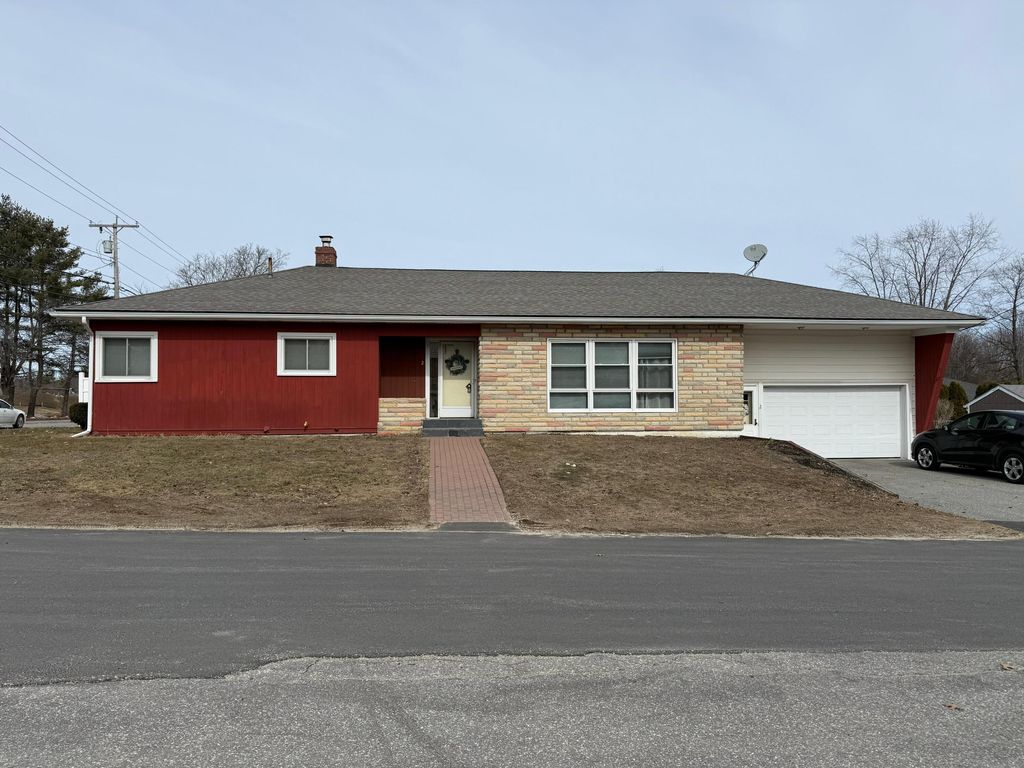Photo of 2 Nancy Street, Lewiston, ME 04240 (MLS # 1660334)