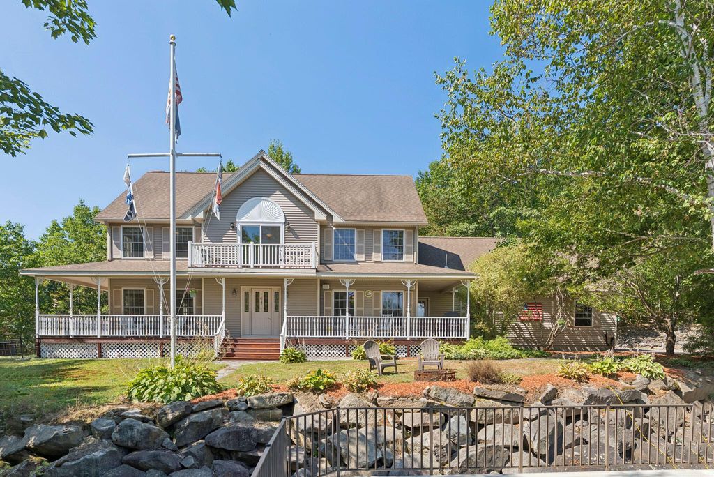 Photo of 111 Daggett Drive, Raymond, ME 04071 (MLS # 1658019)