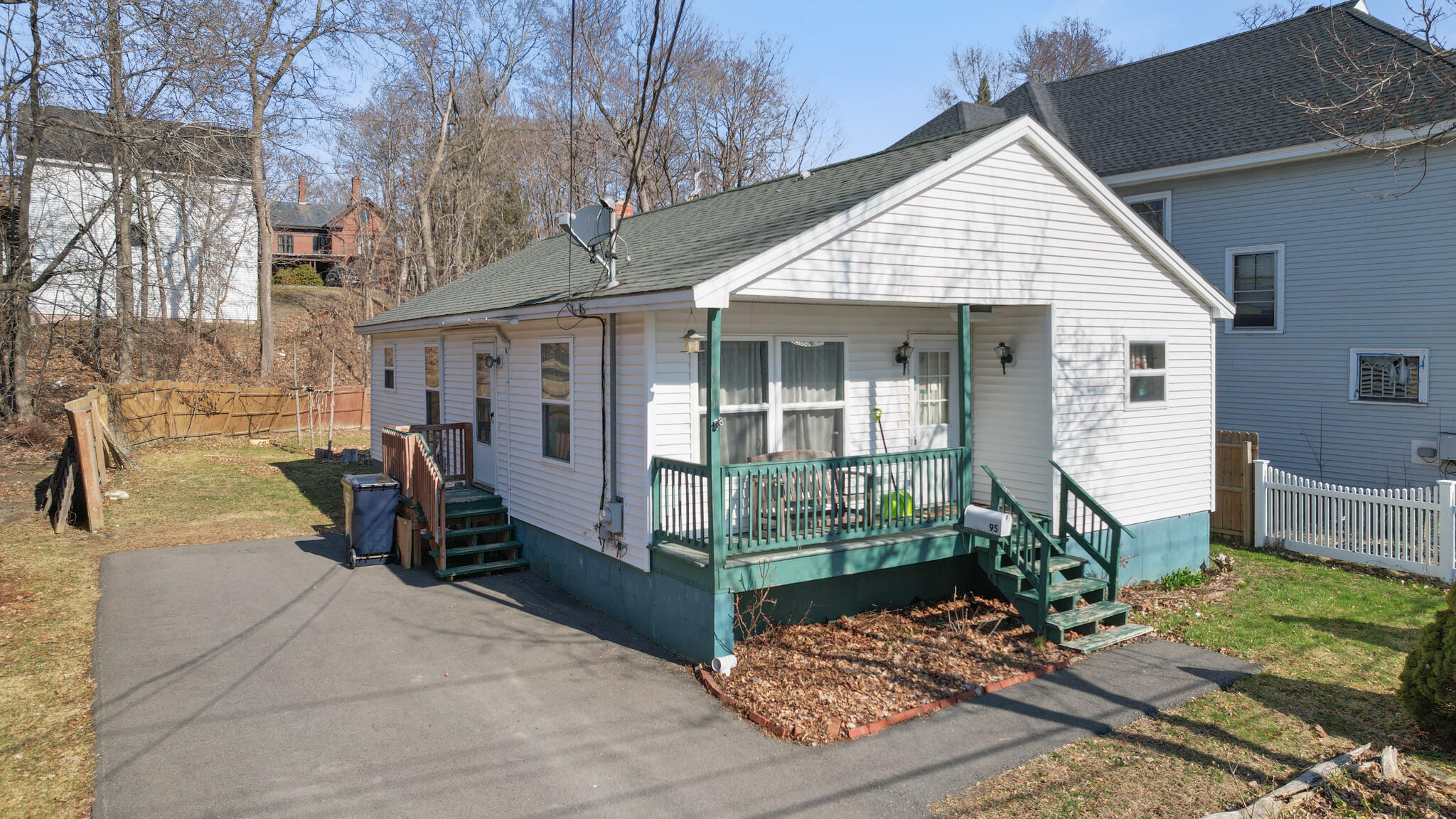 Listing image 3