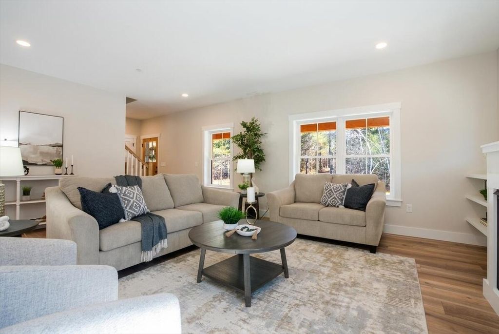 Photo of 321 Pownal Road, Freeport, ME 04032 (MLS # 1657020)