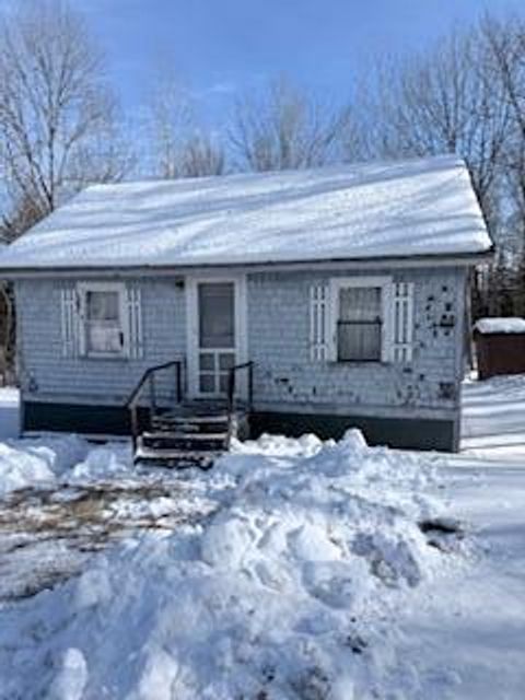 Photo of 19 Needles Eye Road, Lamoine, ME 04605 (MLS # 1650919)