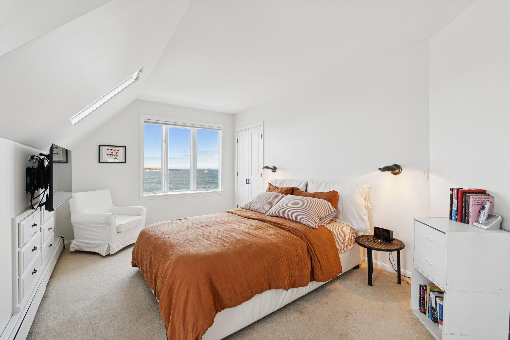 South Portland, Maine, 04106, United States, 2 Bedrooms Bedrooms, ,2 BathroomsBathrooms,Residential,Active,2013638