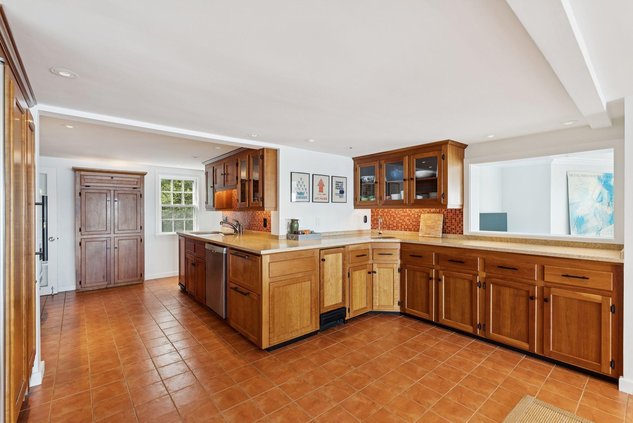 South Portland, Maine, 04106, United States, 2 Bedrooms Bedrooms, ,2 BathroomsBathrooms,Residential,Active,2013638